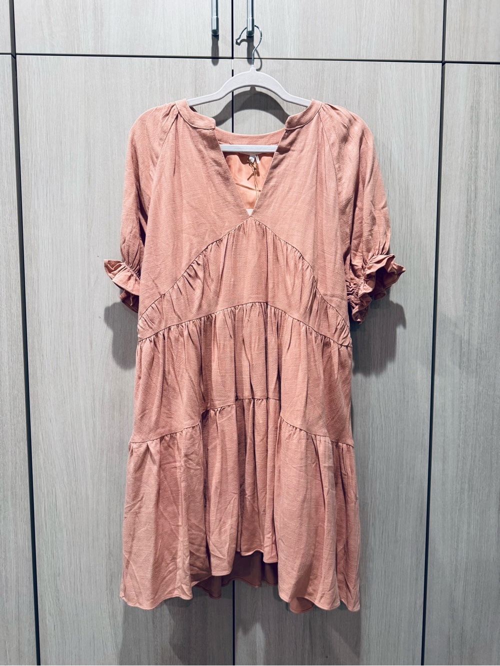 NWT Free the Roses Dusty Rose Tiered V-Neck Mini Dress
